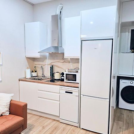 Acogedor Apartamento En Atocha By Bebalmy Мадрид Екстериор снимка